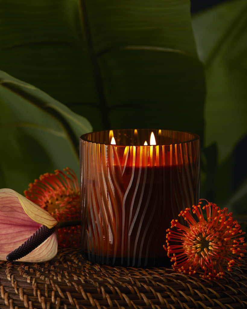 GUESS HOME DÉCOR: scented candles collection
