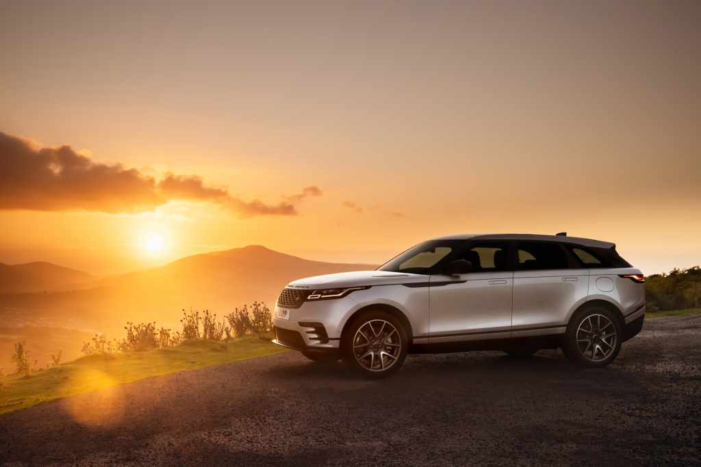VELAR PLUG-IN HYBRID: More attractive than ever!