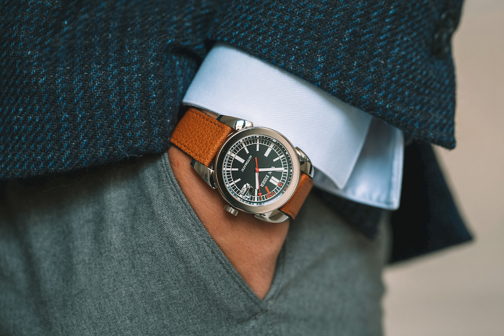 Van Esser A One Automatic: A Timeless Journey in Watchmaking