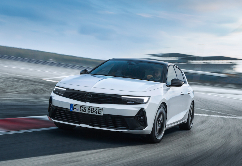 Opel Astra GSE: The New Sports Car Bearing the “GSE” Badge