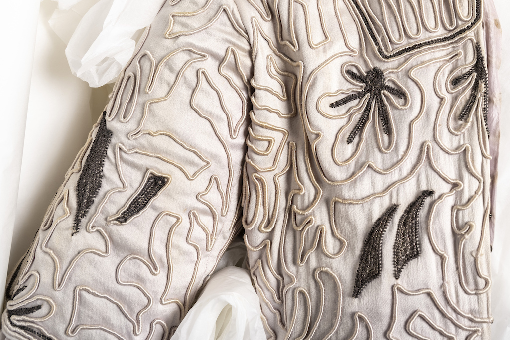 Art Nouveau: From Dresses to Paintings