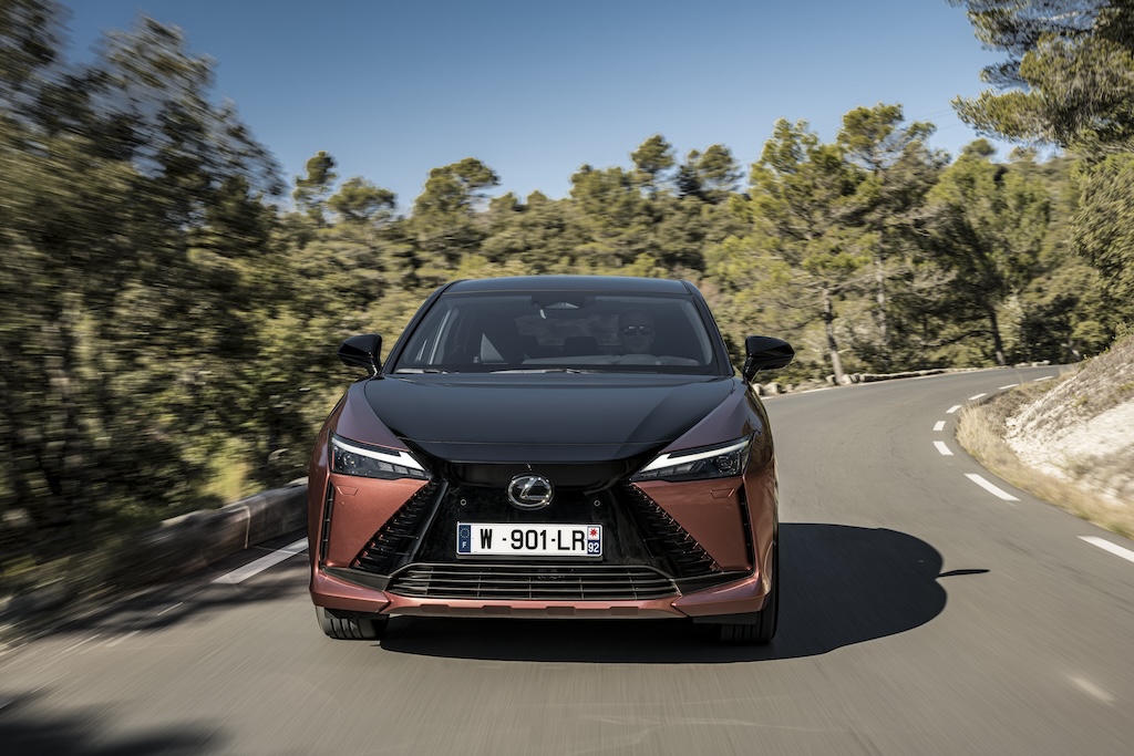 Lexus RZ 450e : Lexus enters the world of 100% electric