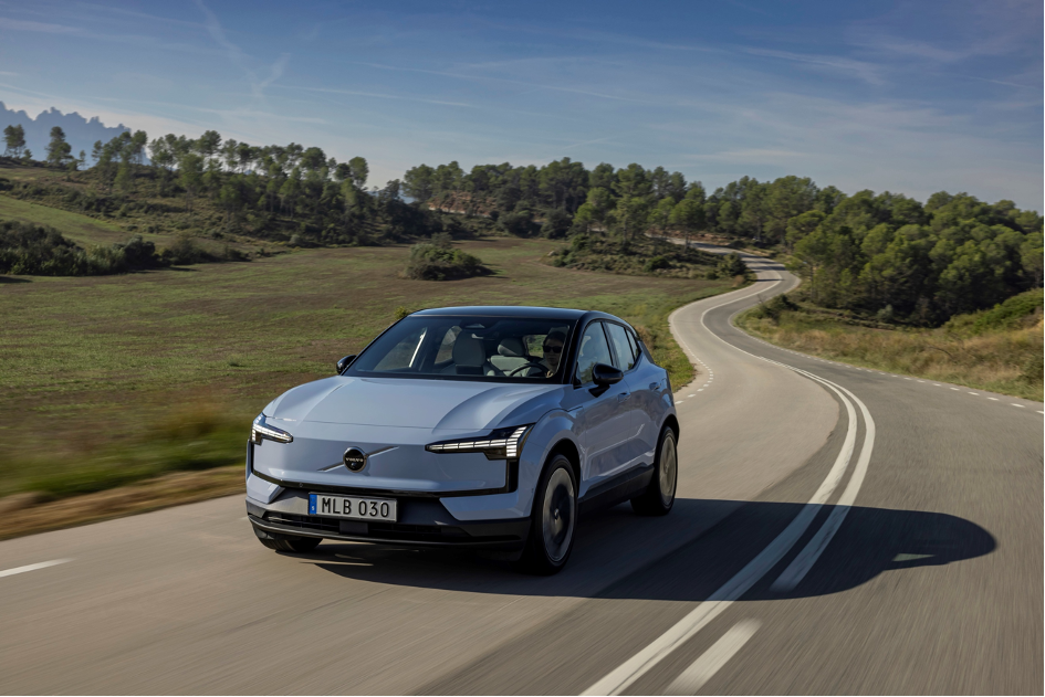 Volvo EX30 : The New Swedish Electric Compact SUV Making Its Mark on the Market