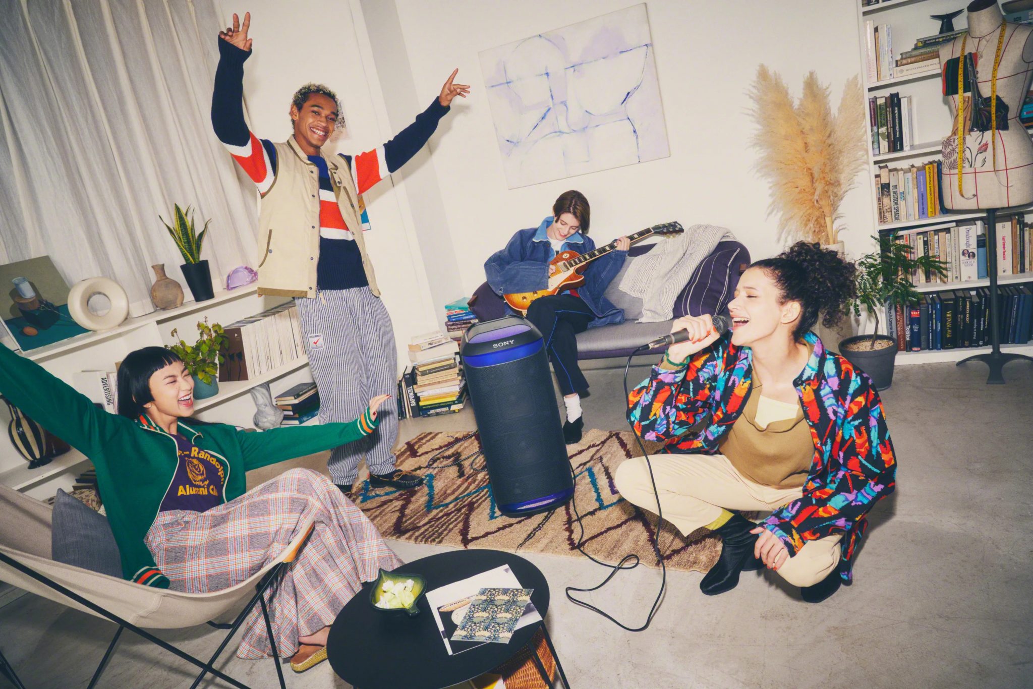 Sony SRS-XV800 : The Bluetooth Speaker That Defies All Expectations