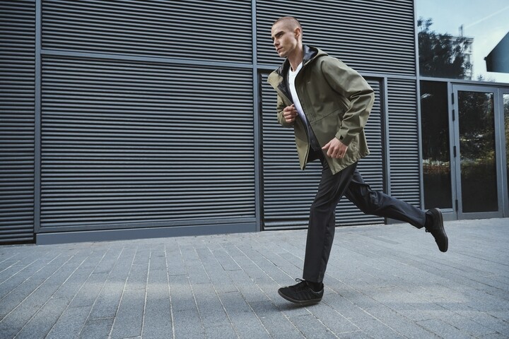 Dockers® Go : Elegance Without Compromise