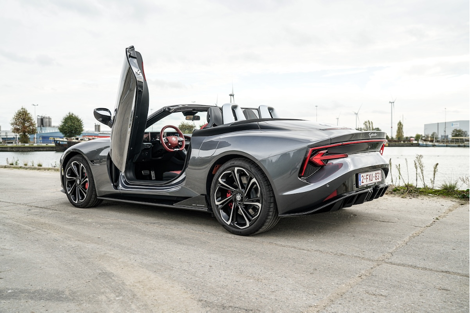 New MG Cyberster : 100% Electric Cabriolet