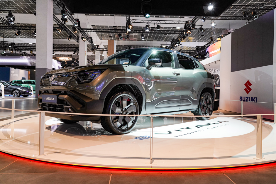 Suzuki e VITARA : Suzuki unveils its very first 100% electric SUV