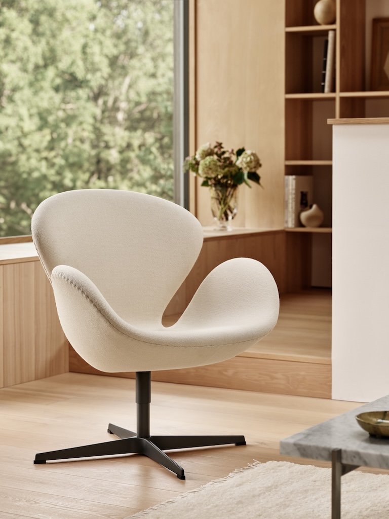 Swan by Arne Jacobsen: Grace Meets Modernism