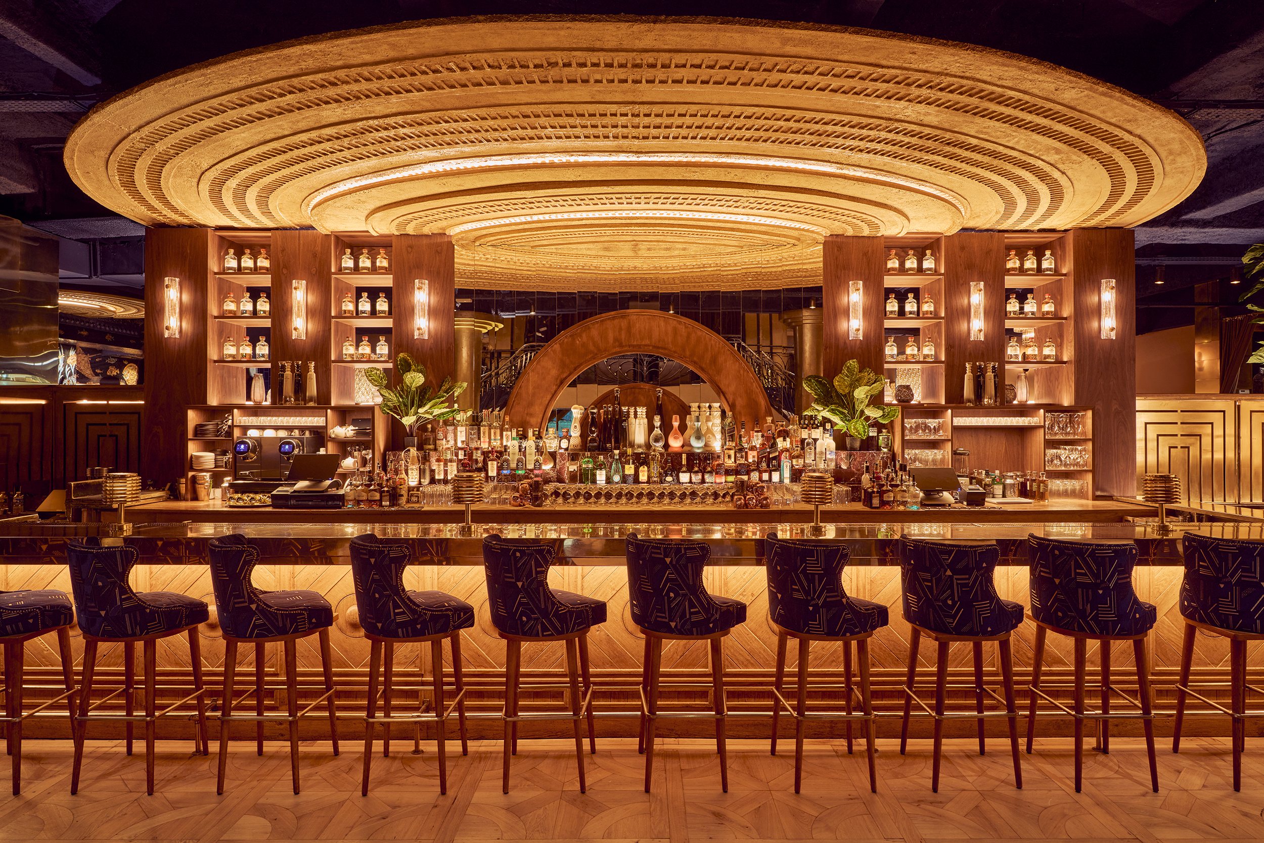 Manko Paris: Solar Escape on Avenue Montaigne