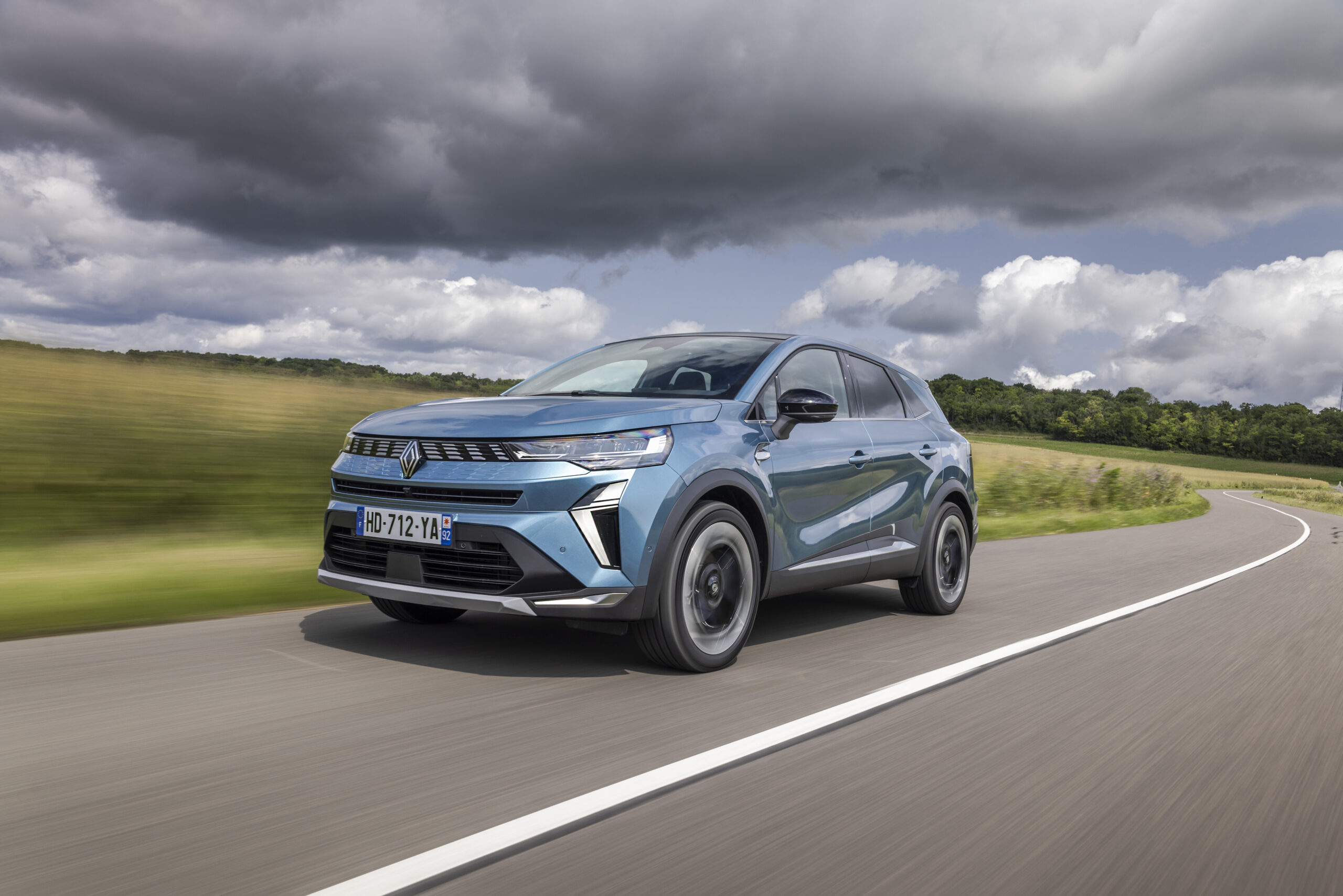 Renault Symbioz E-Tech 160 : The in between SUV that gets most things right